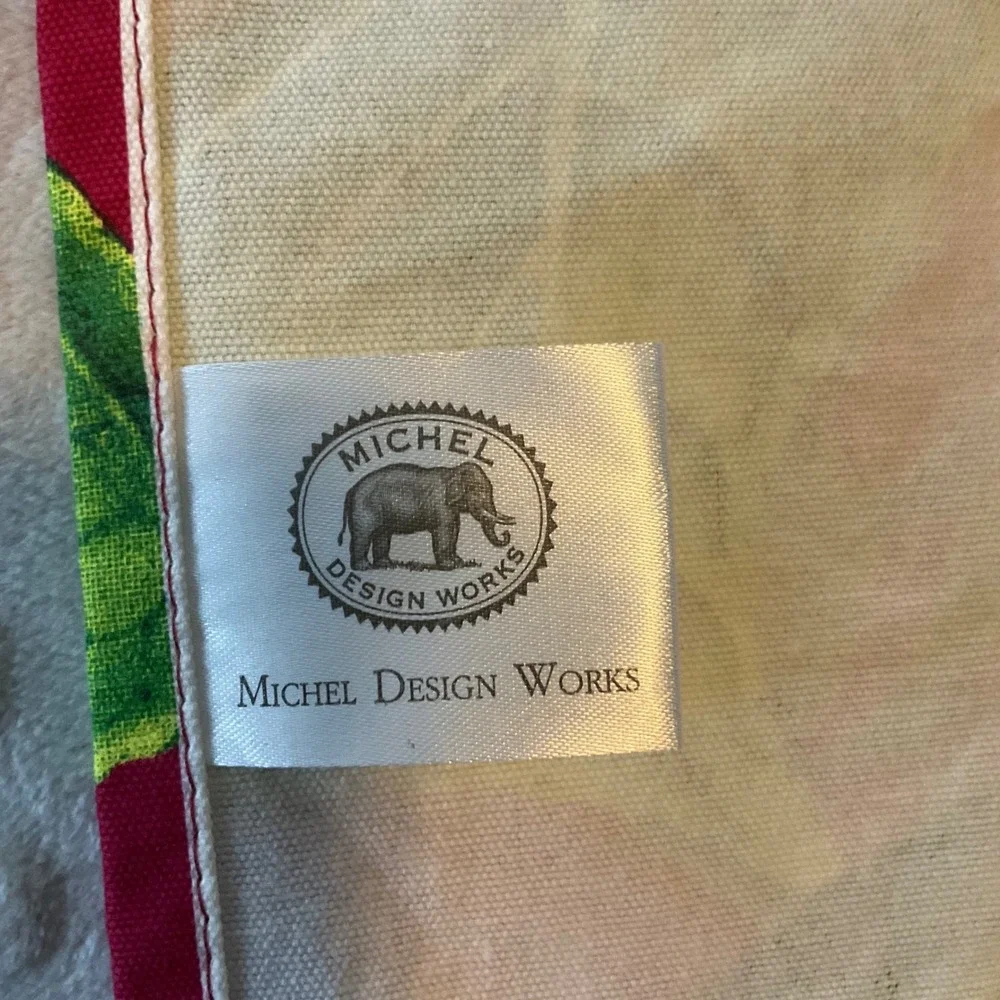 Michel Design Works Kitchen Apron Floral Red Green White‎ Flowers Holly Berries